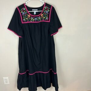 Go Softly Patio Black Embroidered Lounge Dress Size Medium
